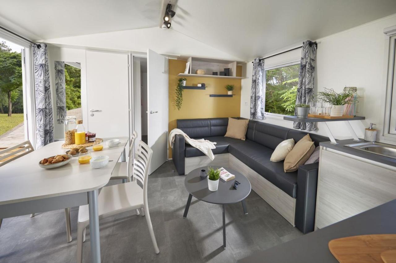 Hotel Le Domaine du bois Coquet à La Douze Extérieur photo