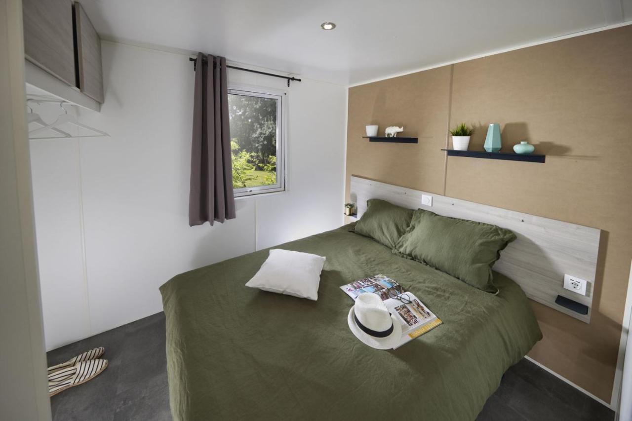 Hotel Le Domaine du bois Coquet à La Douze Extérieur photo